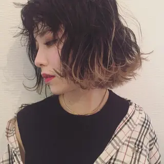 ミディアム カラー 池田 真由美のヘアスタイル