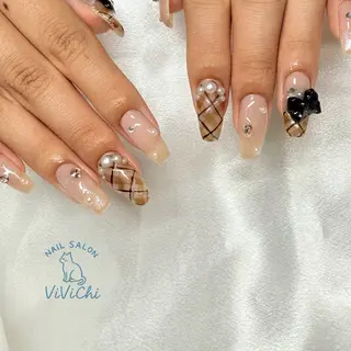 ネイル ViViChi 梨帆のネイルデザイン