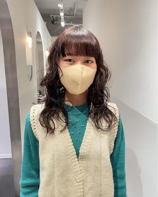 ロング カラー パーマ ヘアアレンジ satsuki 暖色・ブラウンカラーのヘアスタイル