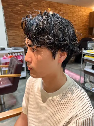 パーマ メンズ 透明感・艶感 小坂隼斗のヘアスタイル