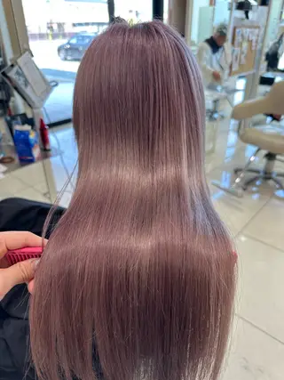 ロング カラー ハイトーン/ブリーチ Nozomiのヘアスタイル