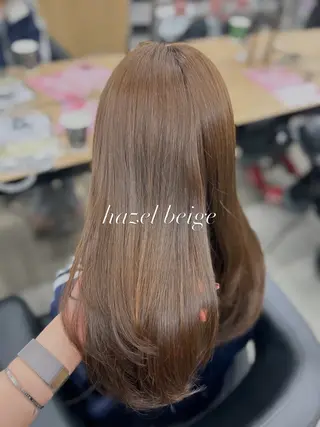 ロング カラー YUKA🤍ベージュ /ミルクティーのヘアスタイル