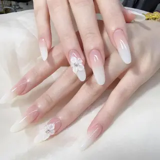 ロング 💅 リリアのネイルデザイン