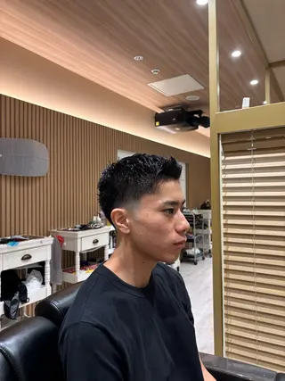ショート メンズ 加藤 颯のヘアスタイル