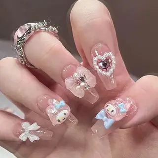 ネイル KIMI 🐰のネイルデザイン