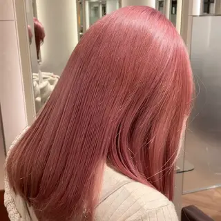 セミロング カラー ひなた あゆみのヘアスタイル