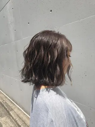 ショート カラー ヘアアレンジ Flamme Annaのヘアスタイル