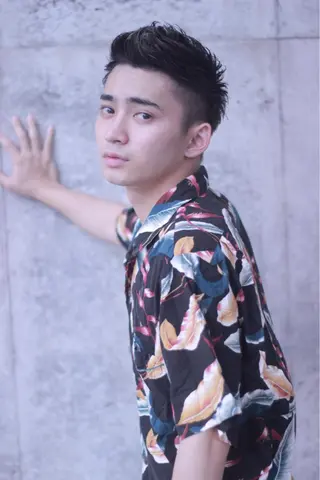 ショート カラー パーマ メンズ 及川 光のヘアスタイル