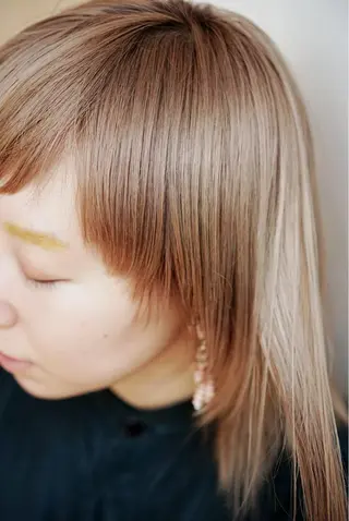 カラー ナガス カズアキのヘアスタイル