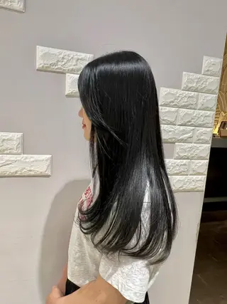 ロング 時﨑 実子/透明感カラーのヘアスタイル