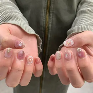 ネイル マキノ ユイのネイルデザイン