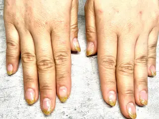 ネイル 岸本 郁美のネイルデザイン