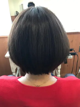 ショート カラー 艶カラー◎矯正⭐髪診 断#天王寺区@山本
のヘアスタイル