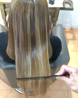 ロング カラー 🇰🇷韓国風艶髪✨ 髪質改善 倉岡しおんのヘアスタイル