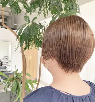 ショート カラー スキバサミを使わない カット🌼唯🌼のヘアスタイル