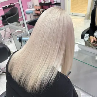 ミディアム カラー HAIR E.S所属・ブリーチ⏳艶カラー Natsukiのヘアスタイル