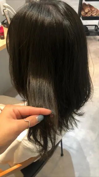 セミロング カラー VIEWユリナ メイク/ カットのヘアスタイル