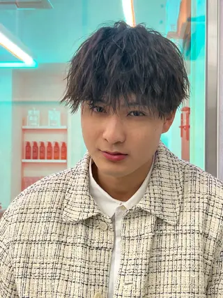 ショート メンズ フェザーパーマ浦和 スパイキーショートのヘアスタイル