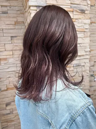 カラー TERUYA shionのヘアスタイル