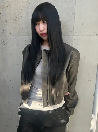 ロング レイカ /ハイトーンのヘアスタイル