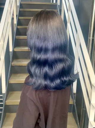 セミロング カラー ヘアアレンジ 青髪特化🩵 ダブルカラーのヘアスタイル