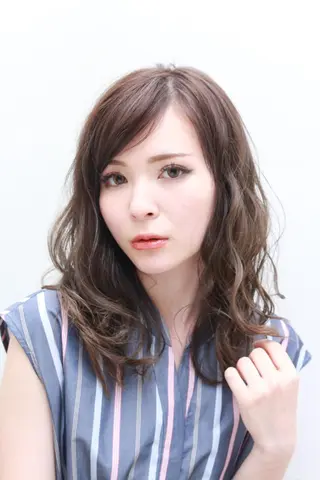 ミディアム 佐野 寛のヘアスタイル