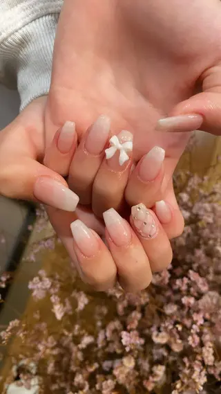 ネイル crystal ⭐︎ colorのネイルデザイン