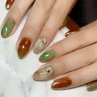 ネイル Atelier Violetteのネイルデザイン