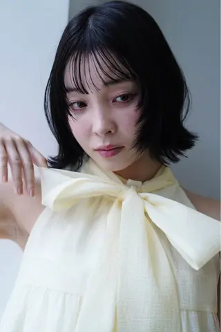 ショート 神戸/karina /レイヤー/透明感のヘアスタイル