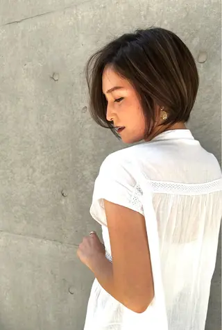 ショート 美髪矯正/酸性ストレ ート/艶カラー/堅田のヘアスタイル