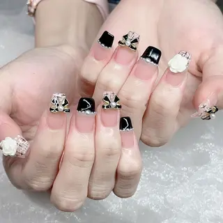 ネイル Queens テイのネイルデザイン