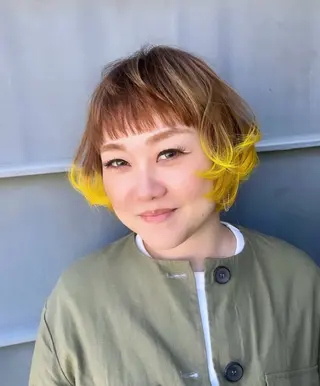 ミディアム カラー 派手髪デザインカラー ヒロカのヘアスタイル