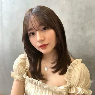 ミディアム カラー 盛れる顔周り /透明感/かりん🎀のヘアスタイル