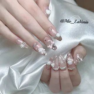 ネイル LA VENIA所属・Mio Nailのネイルデザイン