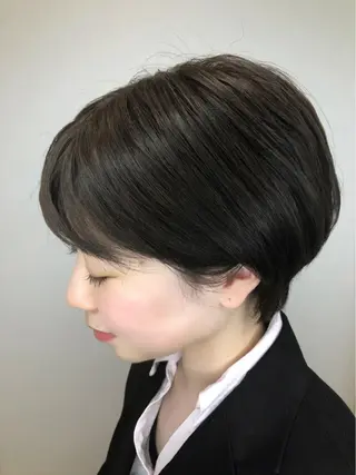 ショート カラー 上田 篤史のヘアスタイル