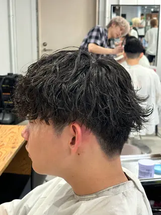 ショート ルーズ／シャドウパー マ／似合わせカットのヘアスタイル