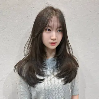 ロング 🌹ハッシュカット、 レイヤー韓国ヘア🌹のヘアスタイル