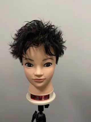 メンズ 本田 有里のヘアスタイル