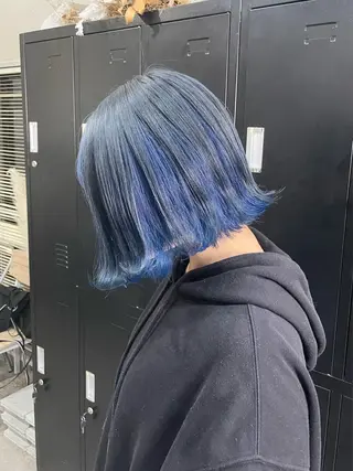 ミディアム カラー パーマ ヘアアレンジ メンズ キッズ ネイル マツエク・マツパ アイブロウ 切りっぱなしヘアボブ ミディアムヘアRYOのヘアスタイル