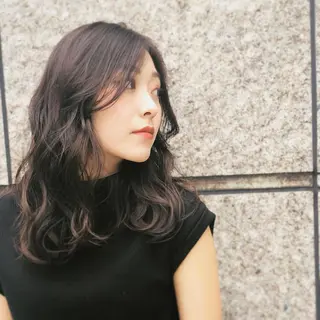 セミロング 鈴木 香澄のヘアスタイル