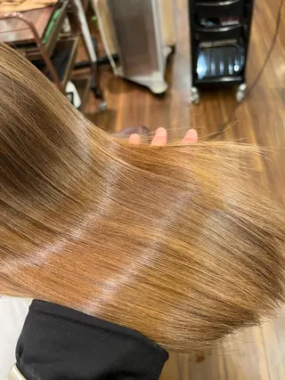 カラー 石野 しおりのヘアスタイル