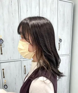 ミディアム カラー 中川 茜里のヘアスタイル