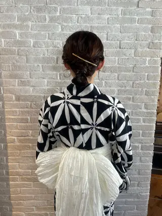 ロング ヘアアレンジ Topstylist YUKIのヘアスタイル