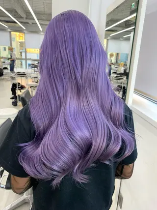 セミロング カラー 新美 蓮のヘアスタイル