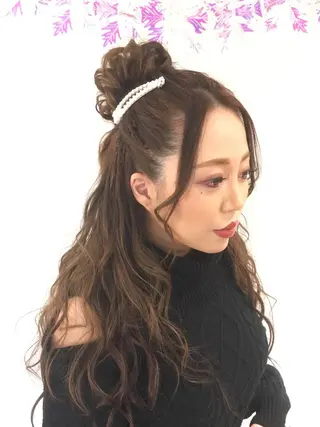 ロング ヘアアレンジ ヘアメイク エンカレッジのヘアスタイル