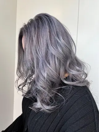 ロング カラー 松本 唯のヘアスタイル