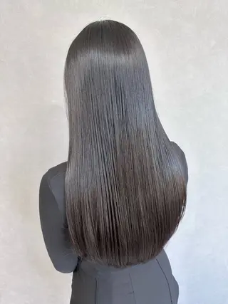 ロング Luana 照沼翔太のヘアスタイル