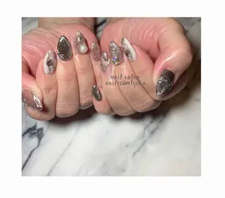 ネイル ﾈｲﾙﾙｰﾑﾘｯｶ 𝐦𝐚𝐲𝐮のネイルデザイン