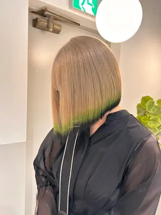ミディアム カラー 薄田 珠美のヘアスタイル