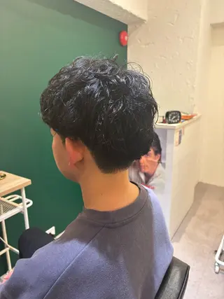 メンズ risa🐿️ 寒色系カラー🫧のヘアスタイル